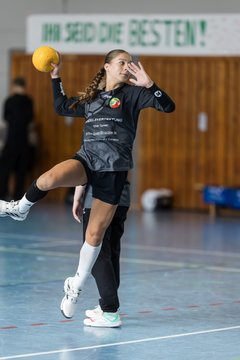 Bild 200 - wAJ HSG Kremperheide/Muensterdorf - HSG Herzhorn/Kollmar/Neuendorf : Ergebnis: 31:34